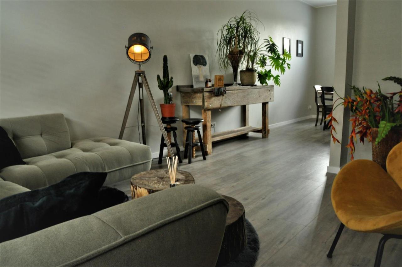 Huis Nummer 7 Met Sauna En 3 Slaapkamers Leeuwarden Ngoại thất bức ảnh