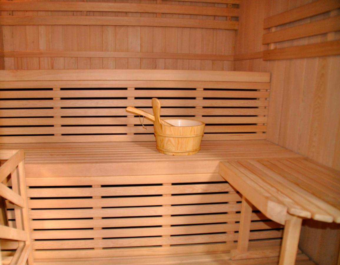 Huis Nummer 7 Met Sauna En 3 Slaapkamers Leeuwarden Ngoại thất bức ảnh