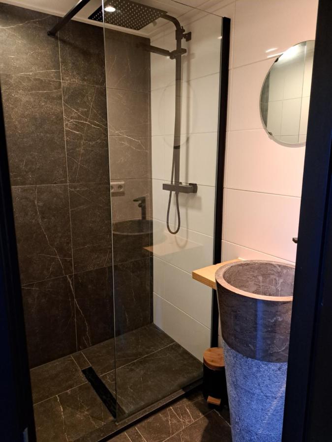 Huis Nummer 7 Met Sauna En 3 Slaapkamers Leeuwarden Ngoại thất bức ảnh