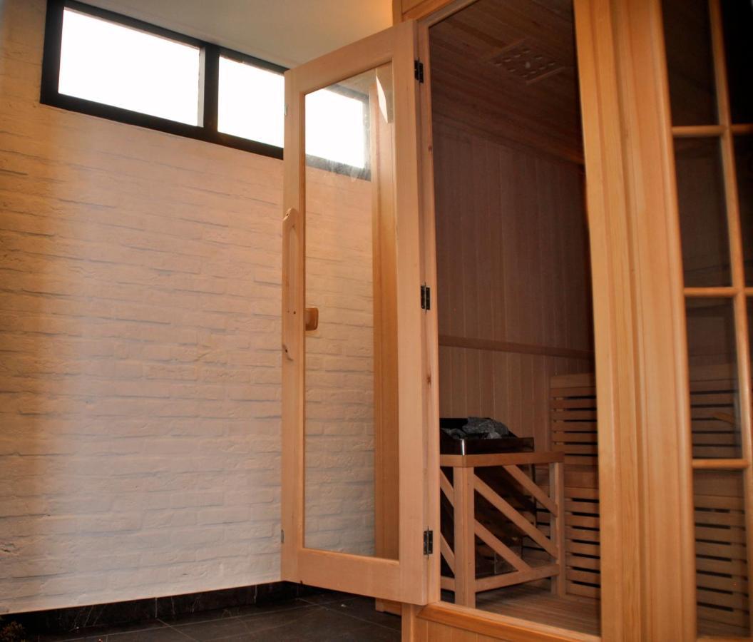 Huis Nummer 7 Met Sauna En 3 Slaapkamers Leeuwarden Ngoại thất bức ảnh